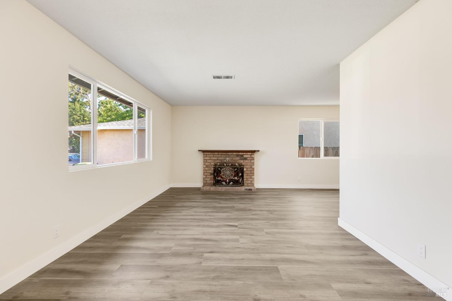 Detail Gallery Image 6 of 32 For 2257 Bellamy Ct, Fairfield,  CA 94533 - 3 Beds | 2 Baths