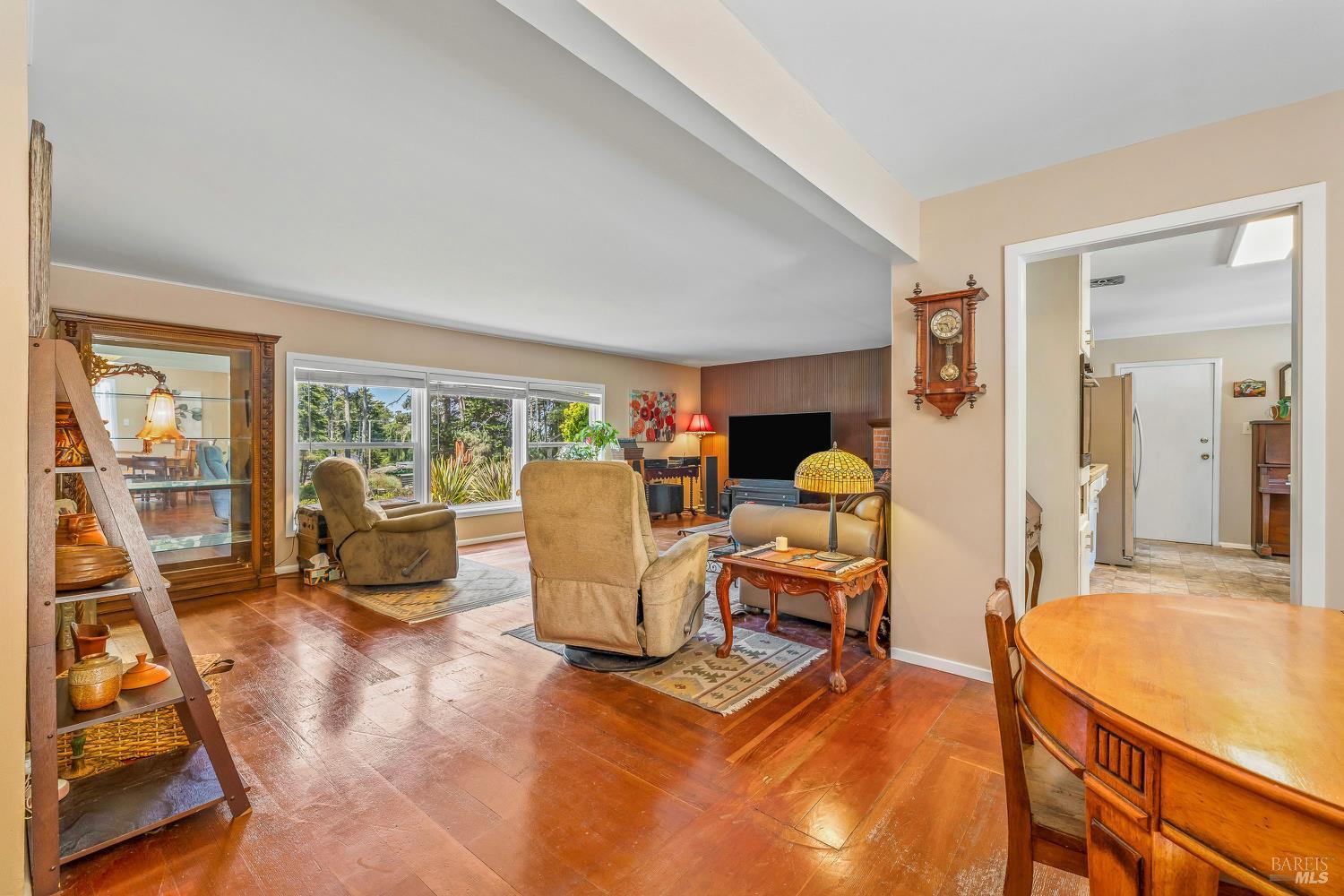 Detail Gallery Image 9 of 32 For 18841 Lahmon Ln, Fort Bragg,  CA 95437 - 0 Beds | 2/1 Baths