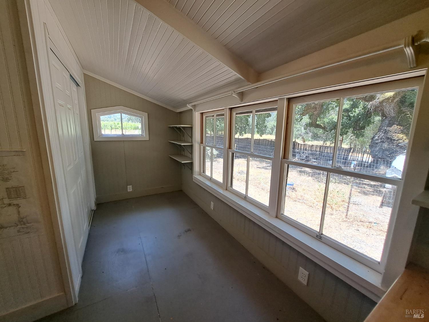 Detail Gallery Image 24 of 41 For 1705 Wooden Valley Rd, Napa,  CA 94558 - 1 Beds | 1 Baths