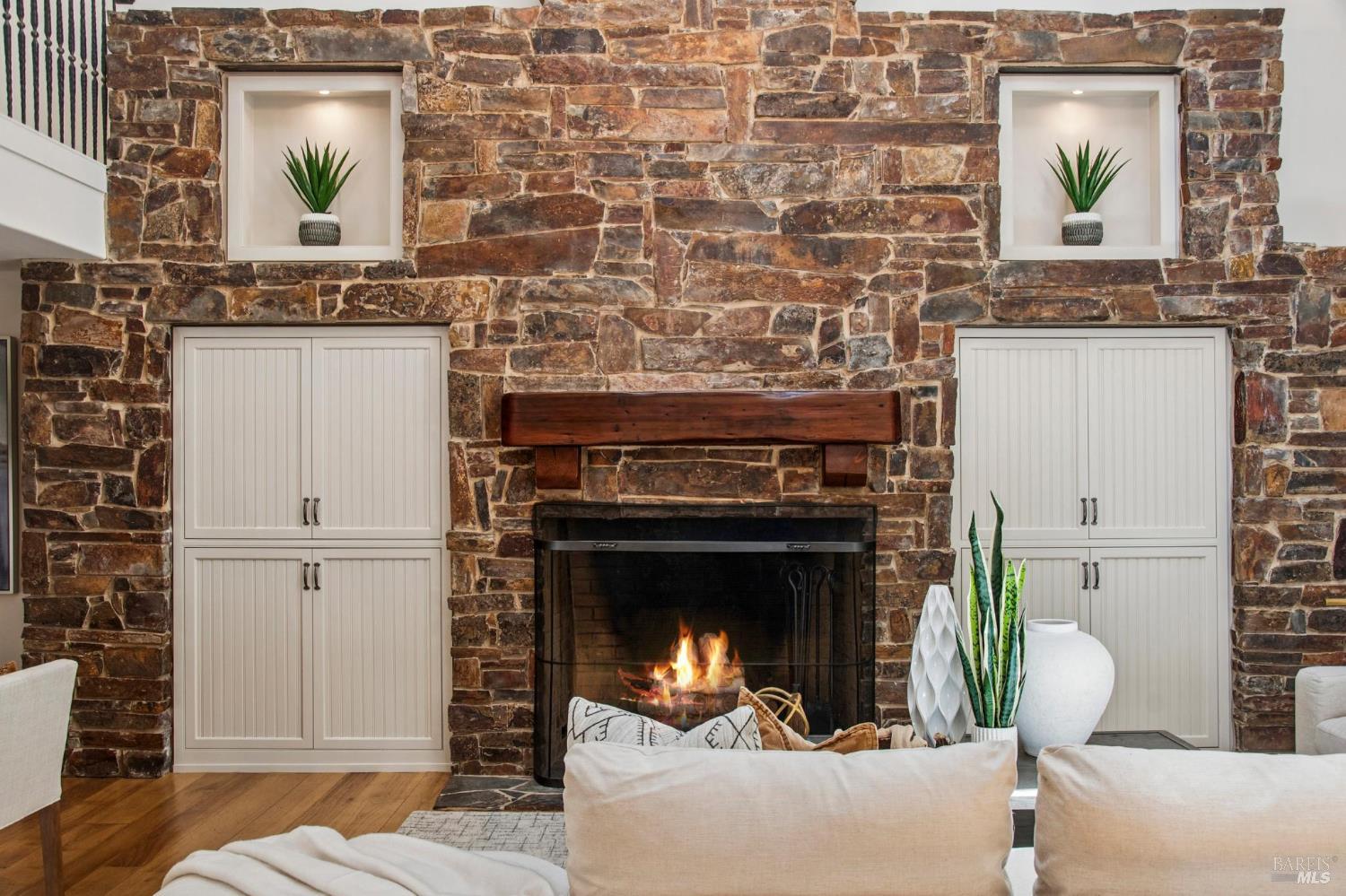 Detail Gallery Image 13 of 30 For 70 Westwood Dr, Kentfield,  CA 94904 - 5 Beds | 4/1 Baths