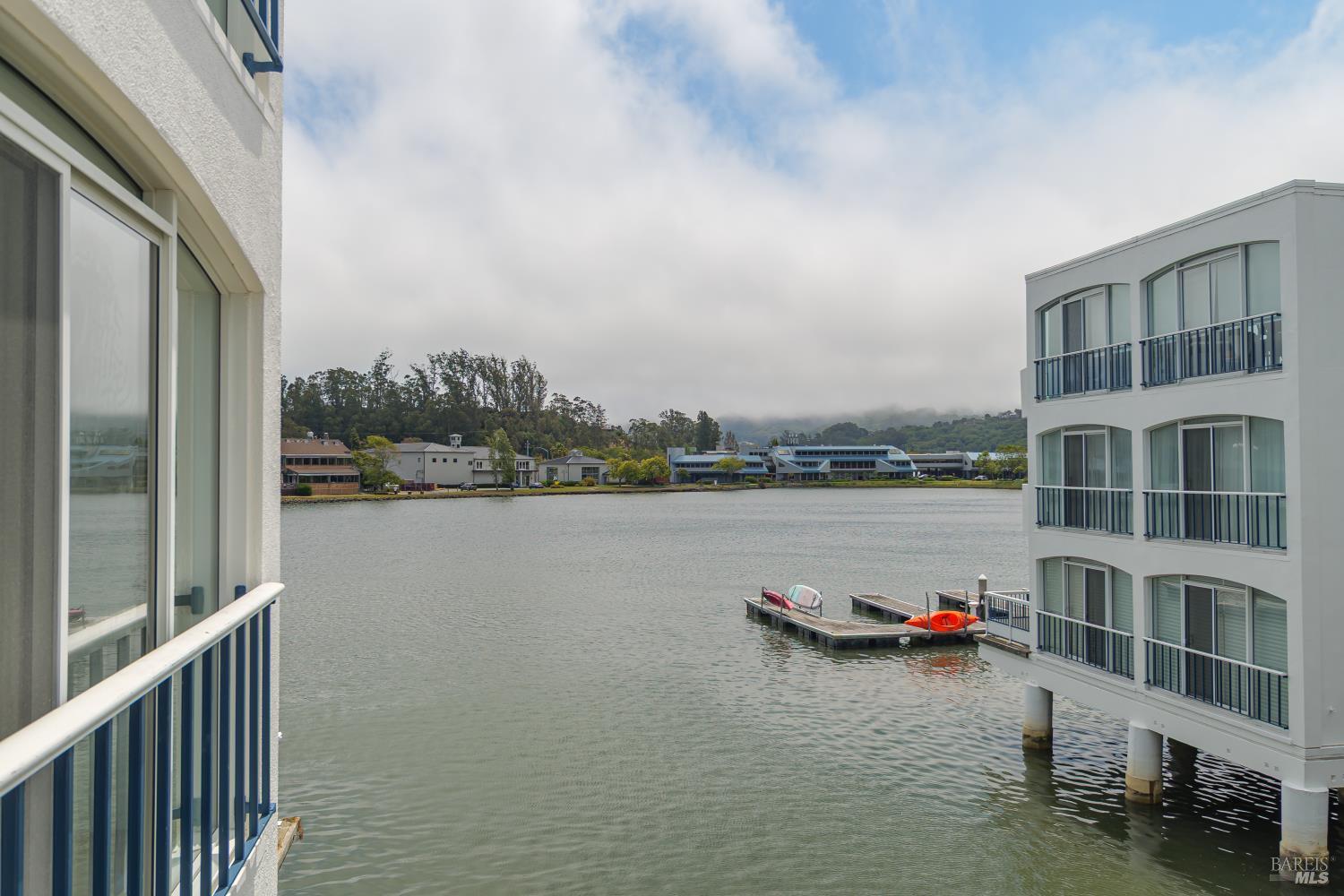 Detail Gallery Image 18 of 29 For 4221 Shelter Bay Ave, Mill Valley,  CA 94941 - 2 Beds | 2 Baths