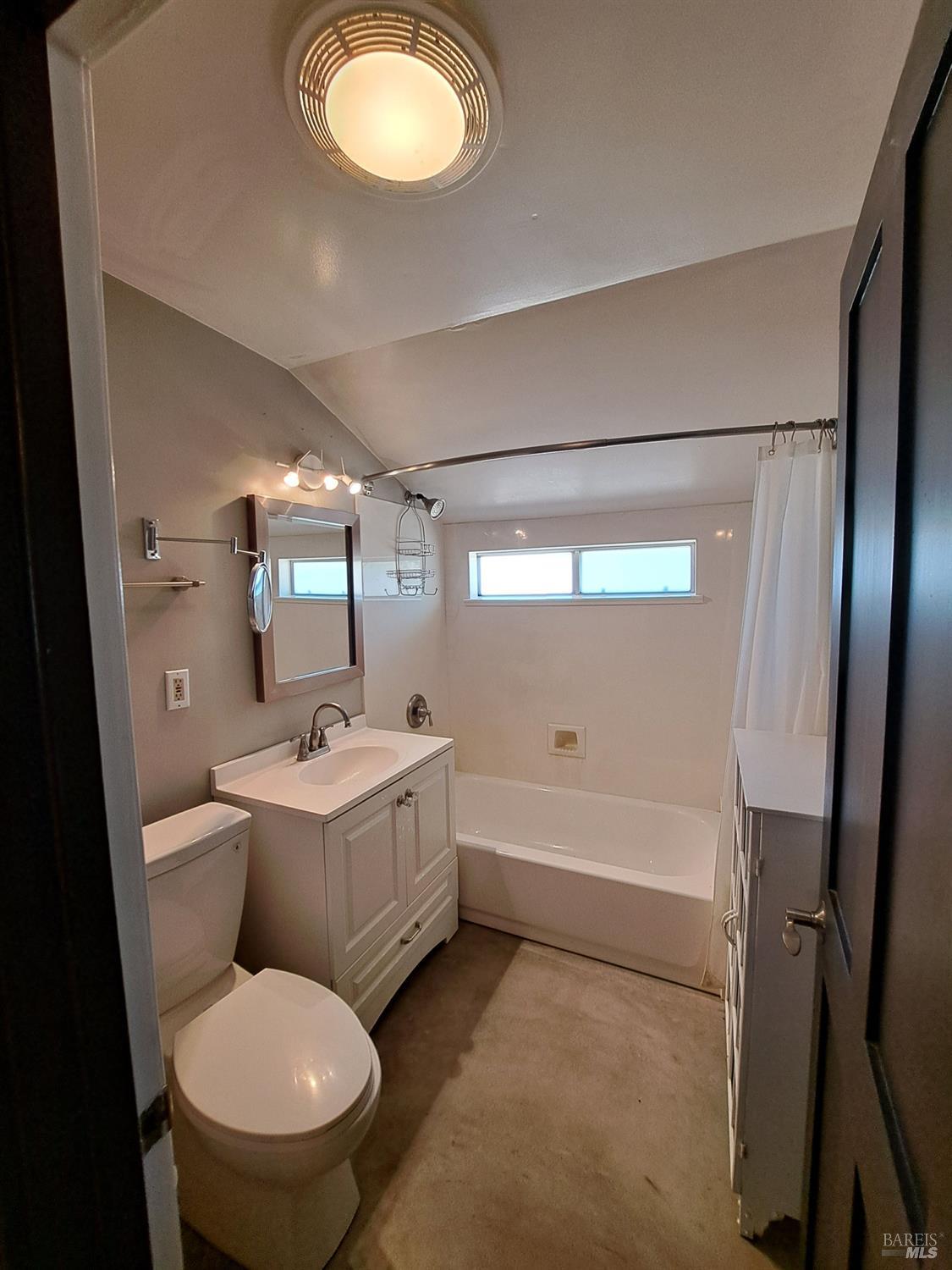 Detail Gallery Image 26 of 41 For 1705 Wooden Valley Rd, Napa,  CA 94558 - 1 Beds | 1 Baths