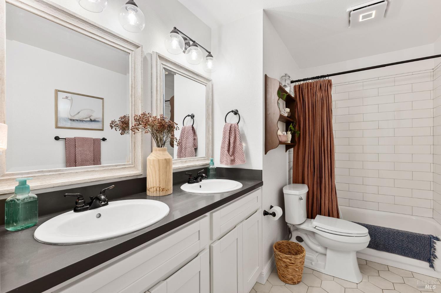 Detail Gallery Image 18 of 30 For 243 Cedar St, Vacaville,  CA 95688 - 4 Beds | 2 Baths