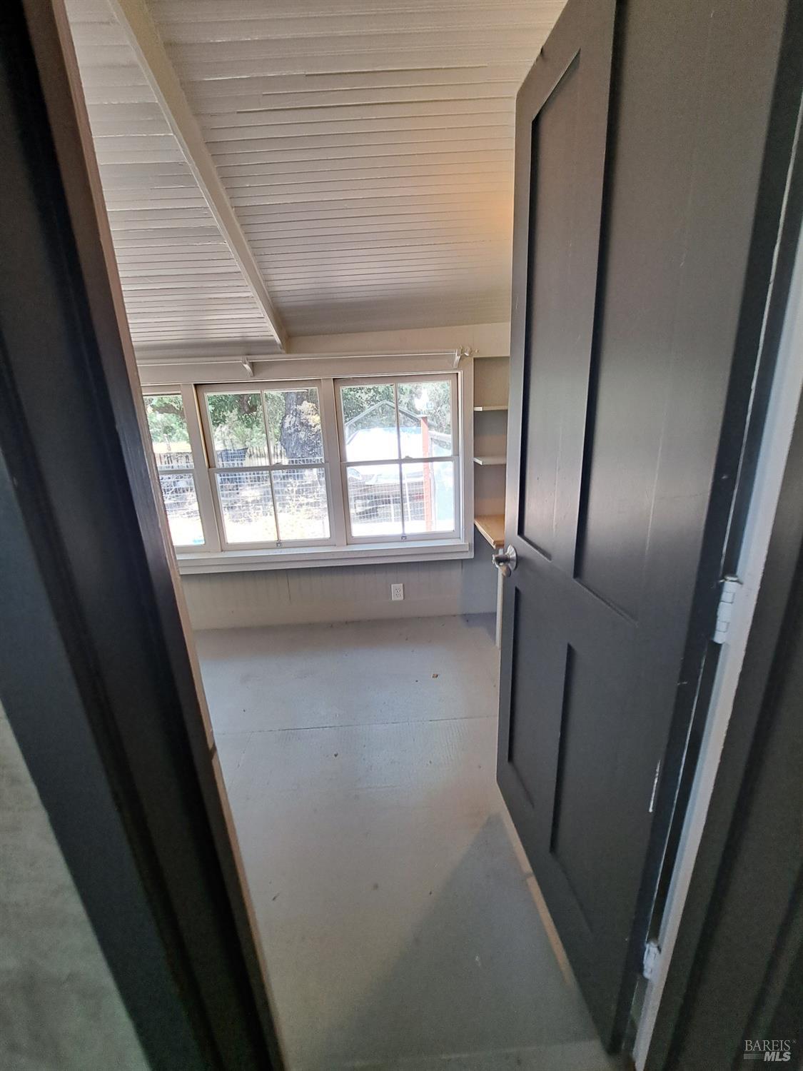 Detail Gallery Image 23 of 41 For 1705 Wooden Valley Rd, Napa,  CA 94558 - 1 Beds | 1 Baths