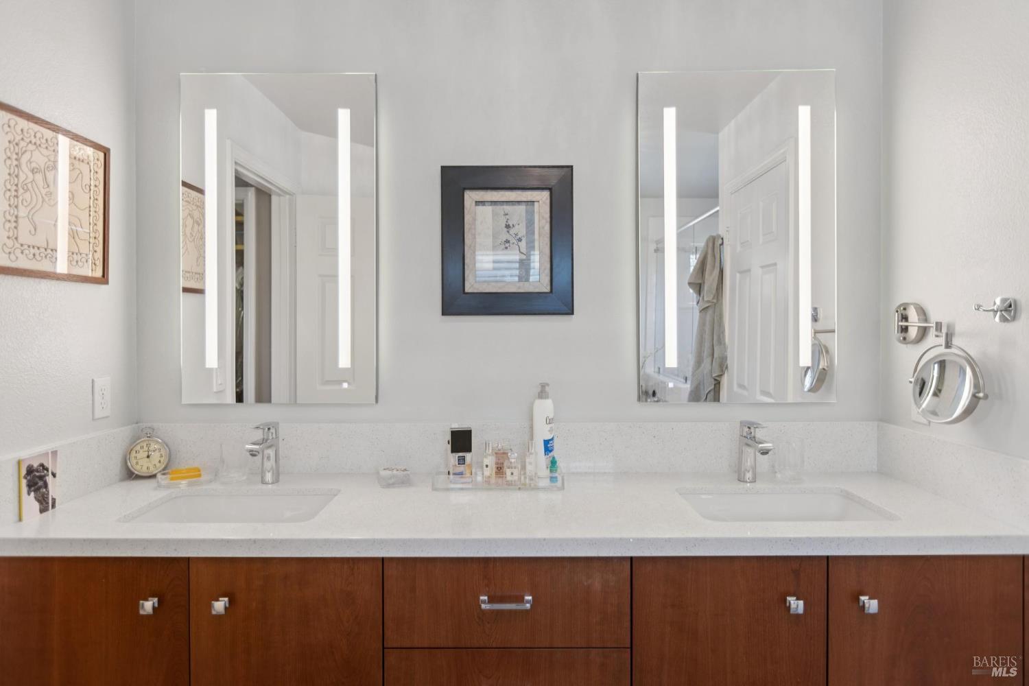 Detail Gallery Image 30 of 38 For 128 Baypoint Dr, San Rafael,  CA 94901 - 3 Beds | 2/1 Baths