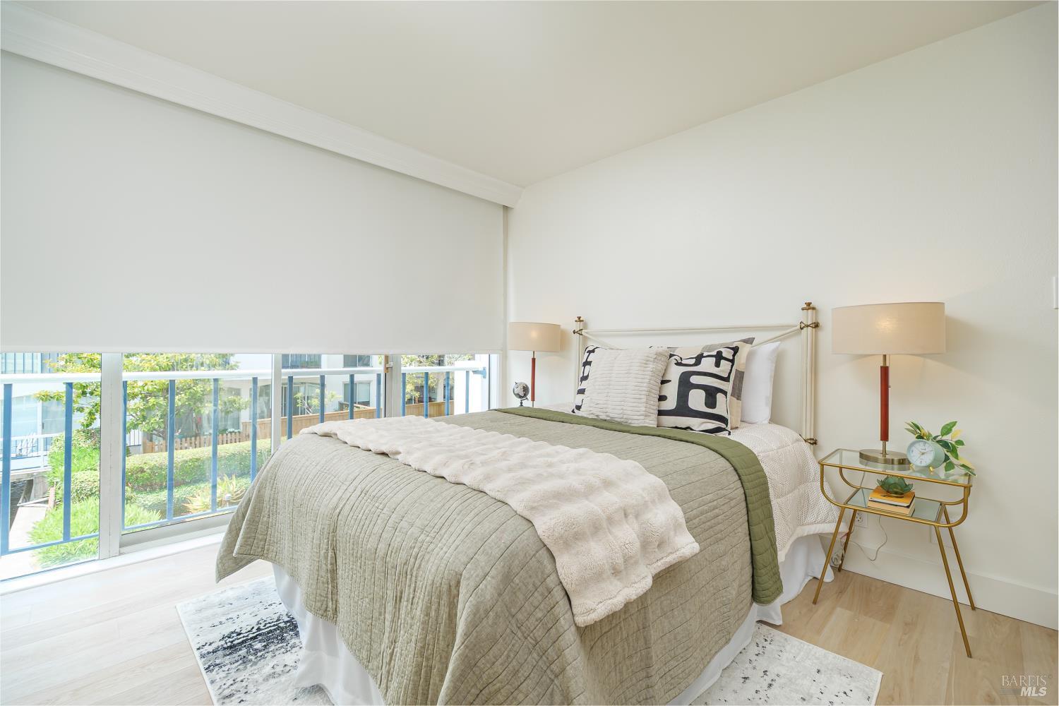 Detail Gallery Image 11 of 29 For 4221 Shelter Bay Ave, Mill Valley,  CA 94941 - 2 Beds | 2 Baths