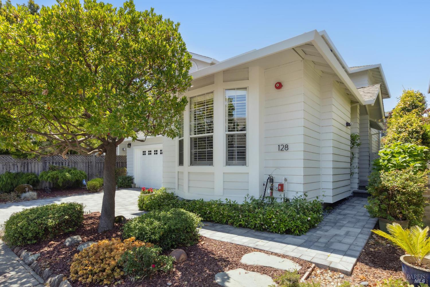 Detail Gallery Image 38 of 38 For 128 Baypoint Dr, San Rafael,  CA 94901 - 3 Beds | 2/1 Baths