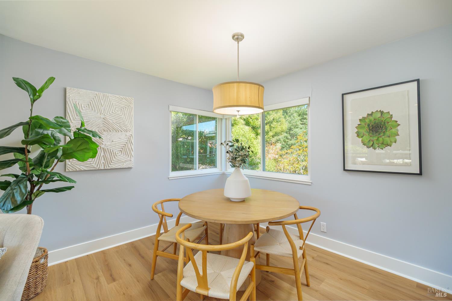 Detail Gallery Image 5 of 38 For 22 Redwood Ave, Corte Madera,  CA 94925 - 3 Beds | 2 Baths