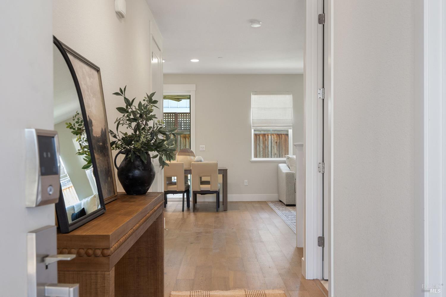 Detail Gallery Image 5 of 63 For 56 Wine Press Way, Napa,  CA 94558 - 4 Beds | 3/1 Baths