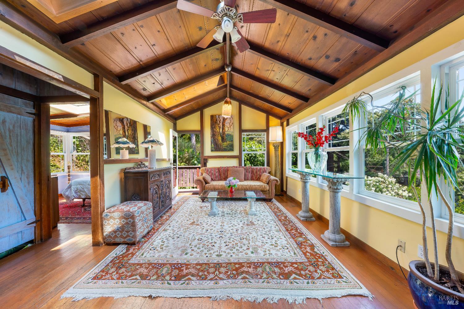 Detail Gallery Image 16 of 26 For 2693 S Fitch Mountain Rd, Healdsburg,  CA 95448 - 4 Beds | 3 Baths