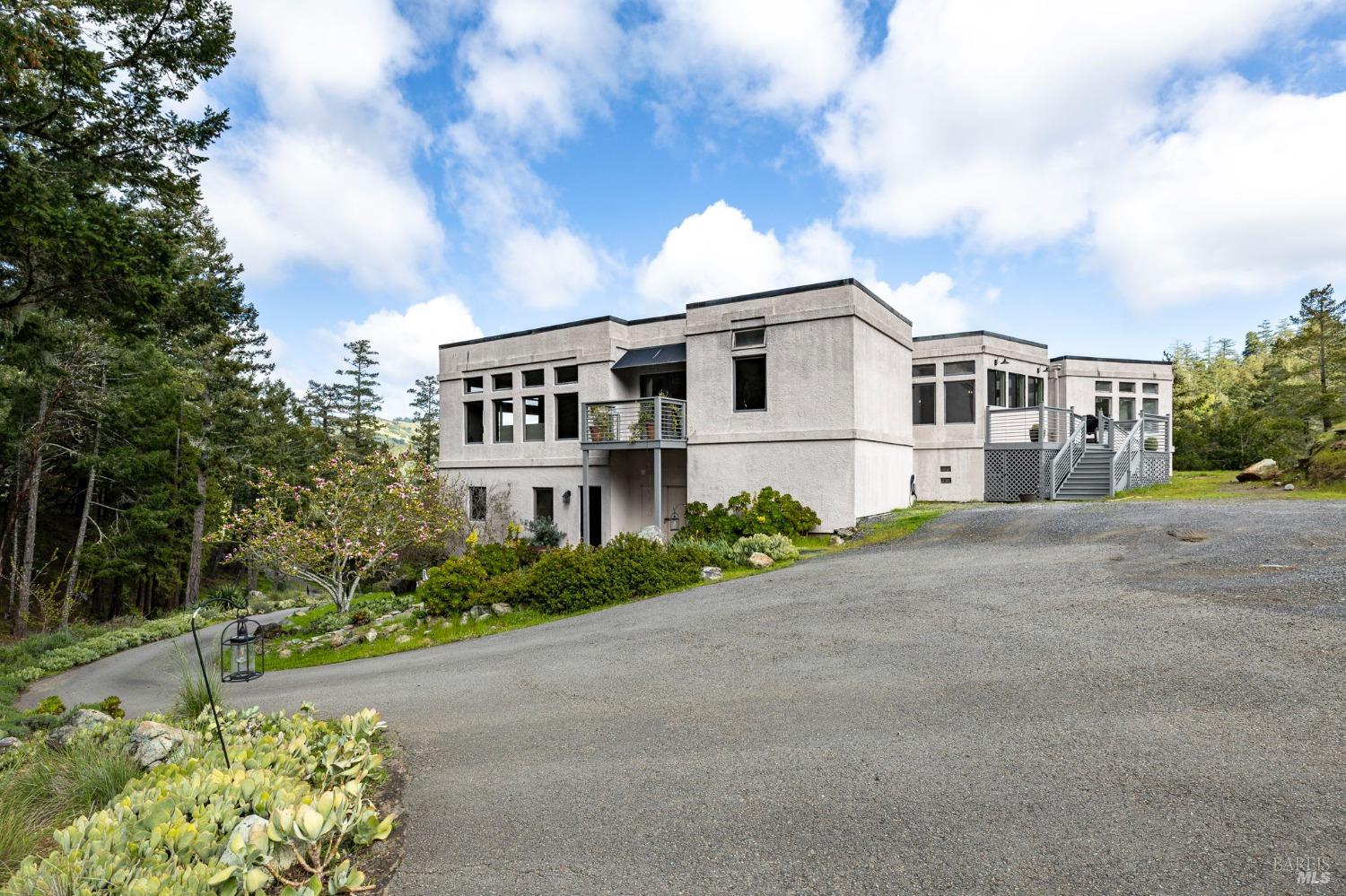 Detail Gallery Image 24 of 38 For 125 E Sylvestris Dr, San Geronimo,  CA 94963 - 4 Beds | 4/1 Baths
