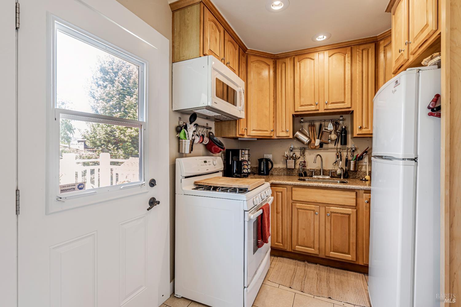 Detail Gallery Image 35 of 71 For 602 W K St, Benicia,  CA 94510 - – Beds | – Baths