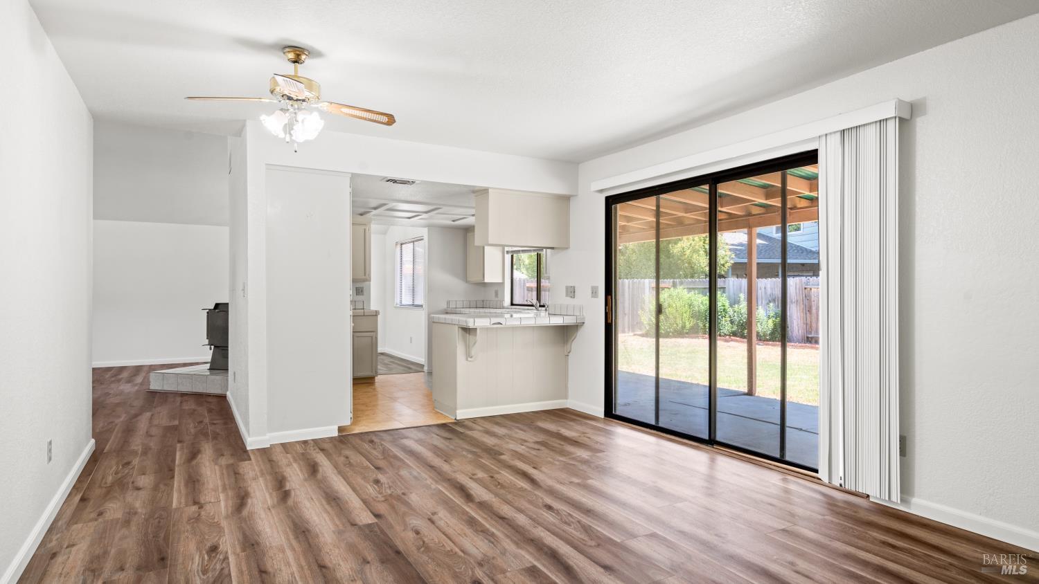 Detail Gallery Image 16 of 39 For 231 Park Ln, Vacaville,  CA 95687 - 3 Beds | 2/1 Baths