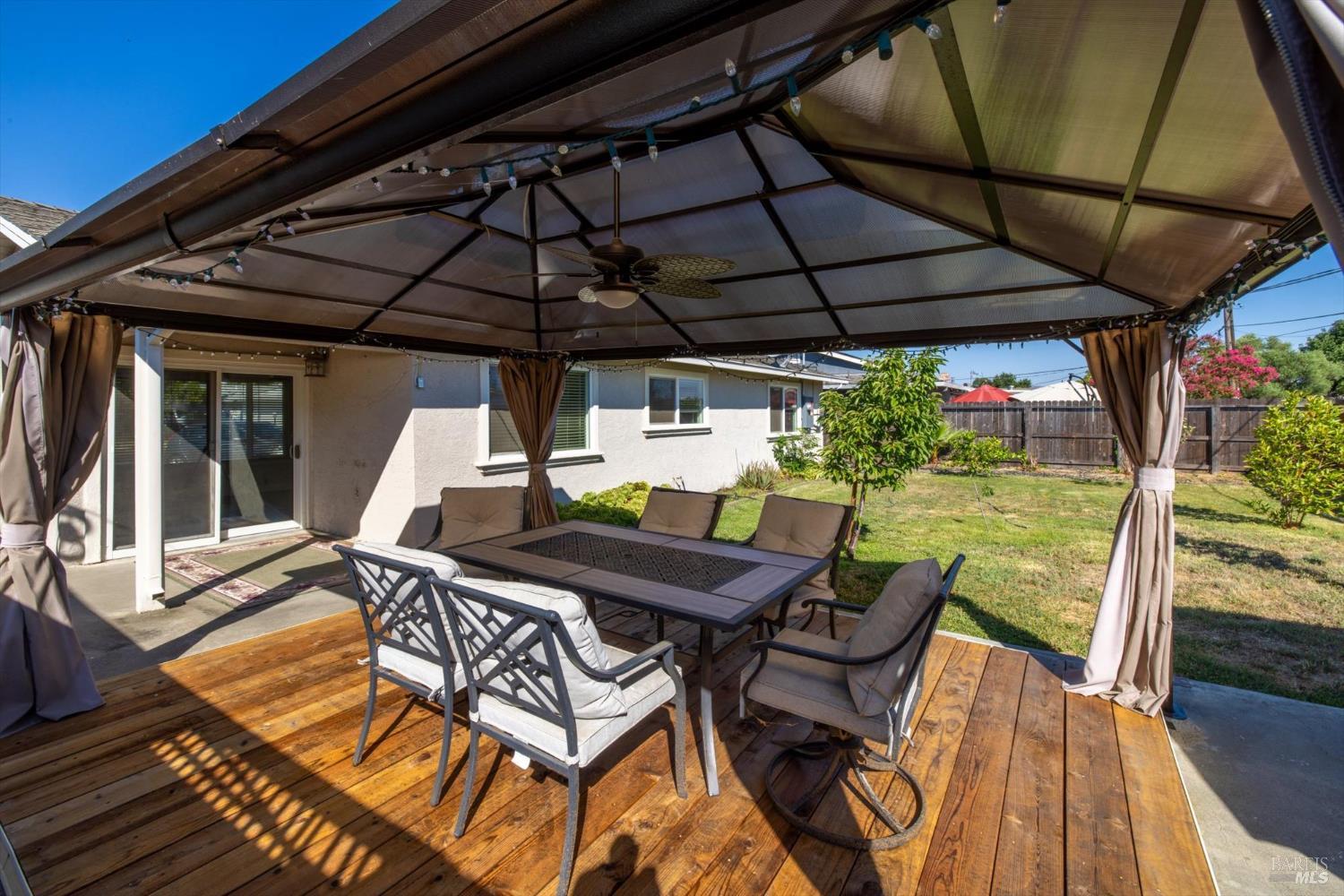 Detail Gallery Image 26 of 33 For 178 Mckinley Cir, Vacaville,  CA 95687 - 2 Beds | 2 Baths