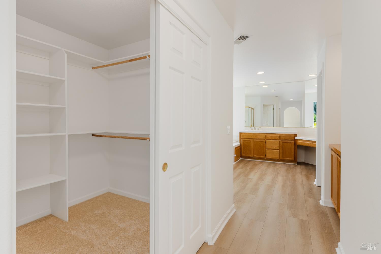 Detail Gallery Image 16 of 36 For 5795 Desoto Dr, Santa Rosa,  CA 95409 - 4 Beds | 3 Baths