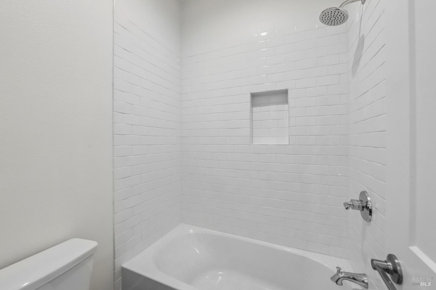 Detail Gallery Image 34 of 40 For 1576 Claritin St, Santa Rosa,  CA 95403 - 4 Beds | 4 Baths