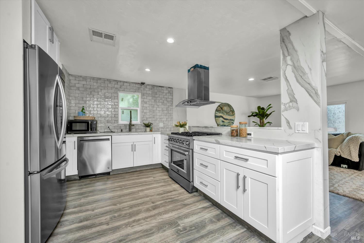 Detail Gallery Image 5 of 16 For 5575 Old Highway 53 Unkn 29, Clearlake,  CA 95422 - 2 Beds | 2 Baths
