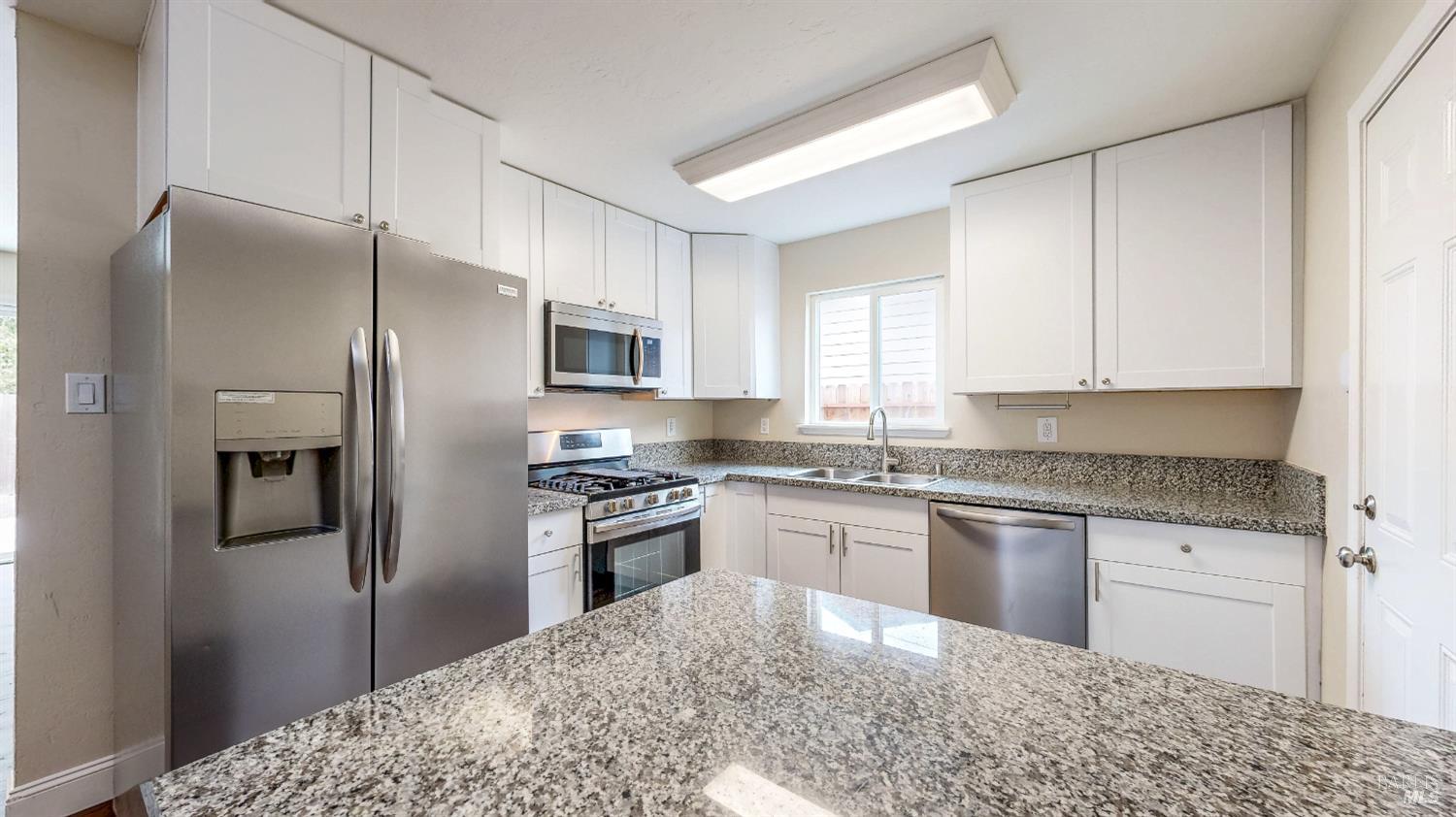 Detail Gallery Image 6 of 37 For 436 Anson Ave, Rohnert Park,  CA 94928 - 3 Beds | 2 Baths
