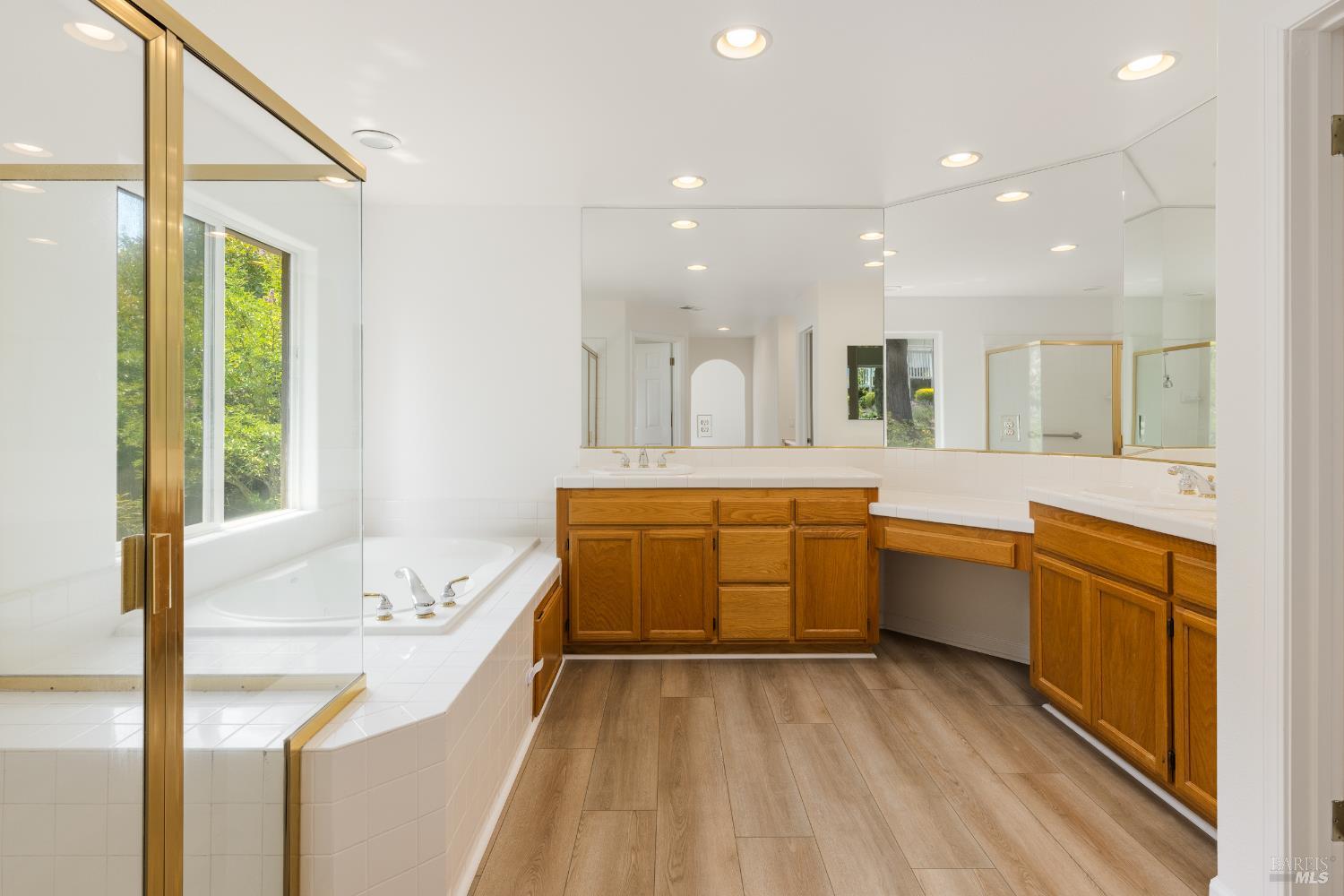 Detail Gallery Image 14 of 36 For 5795 Desoto Dr, Santa Rosa,  CA 95409 - 4 Beds | 3 Baths