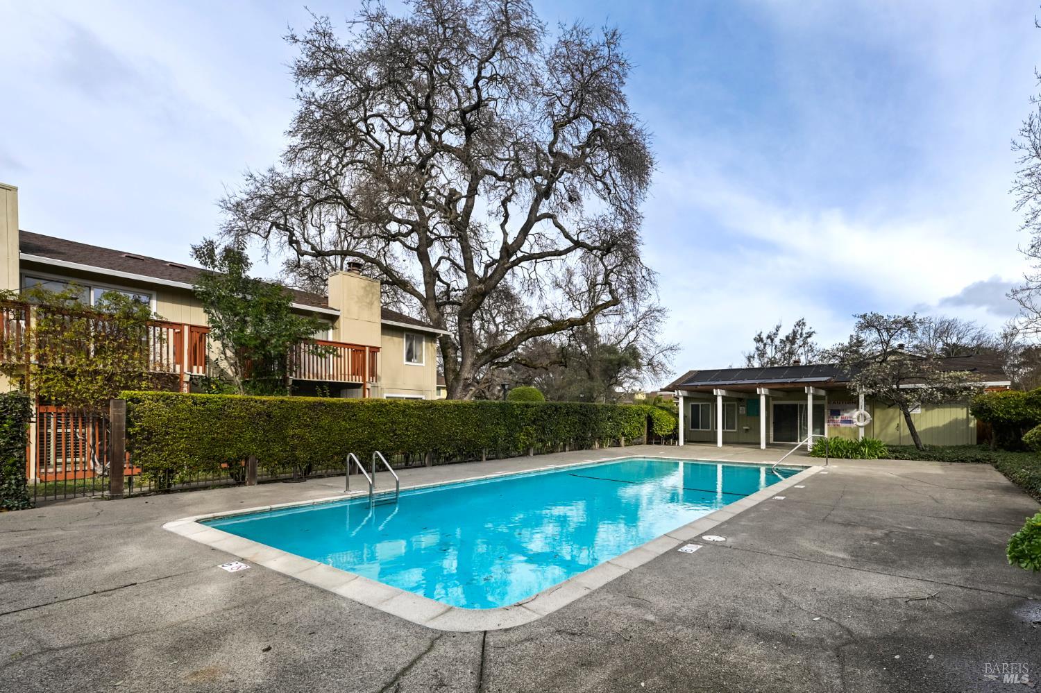 Detail Gallery Image 31 of 32 For 55 Salvatore Dr, Novato,  CA 94949 - 3 Beds | 2/1 Baths