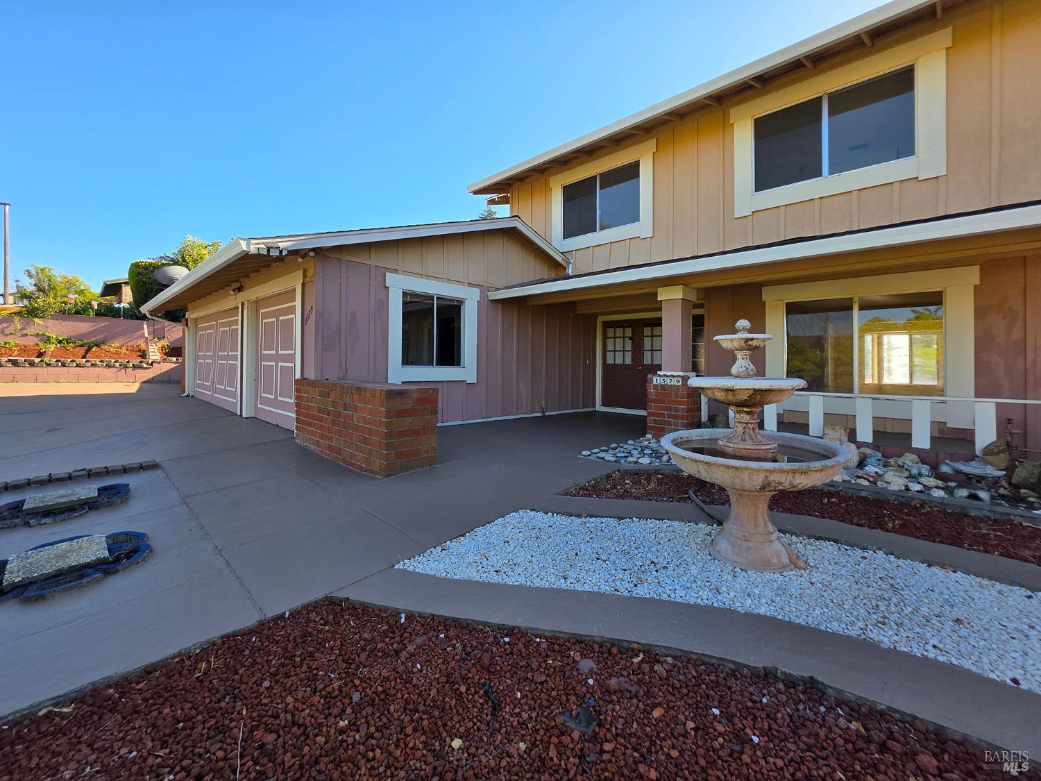 Detail Gallery Image 3 of 27 For 1379 Shea Ter, Vallejo,  CA 94591 - 4 Beds | 2/1 Baths