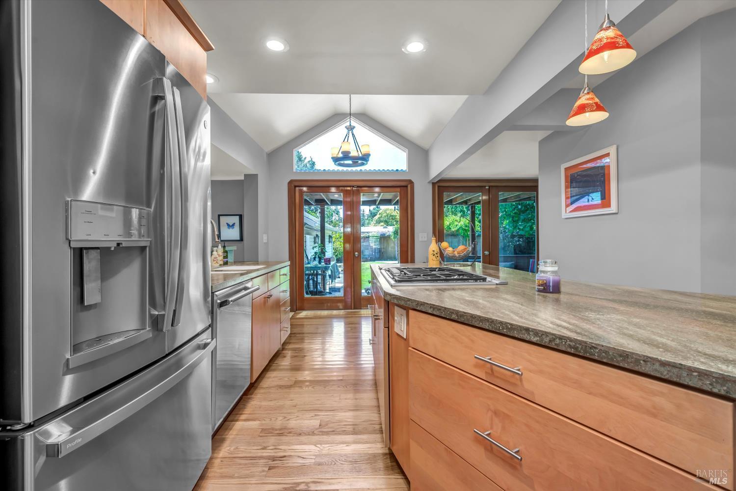 Detail Gallery Image 10 of 63 For 1015 Shetler Ave, Napa,  CA 94559 - 3 Beds | 2/1 Baths