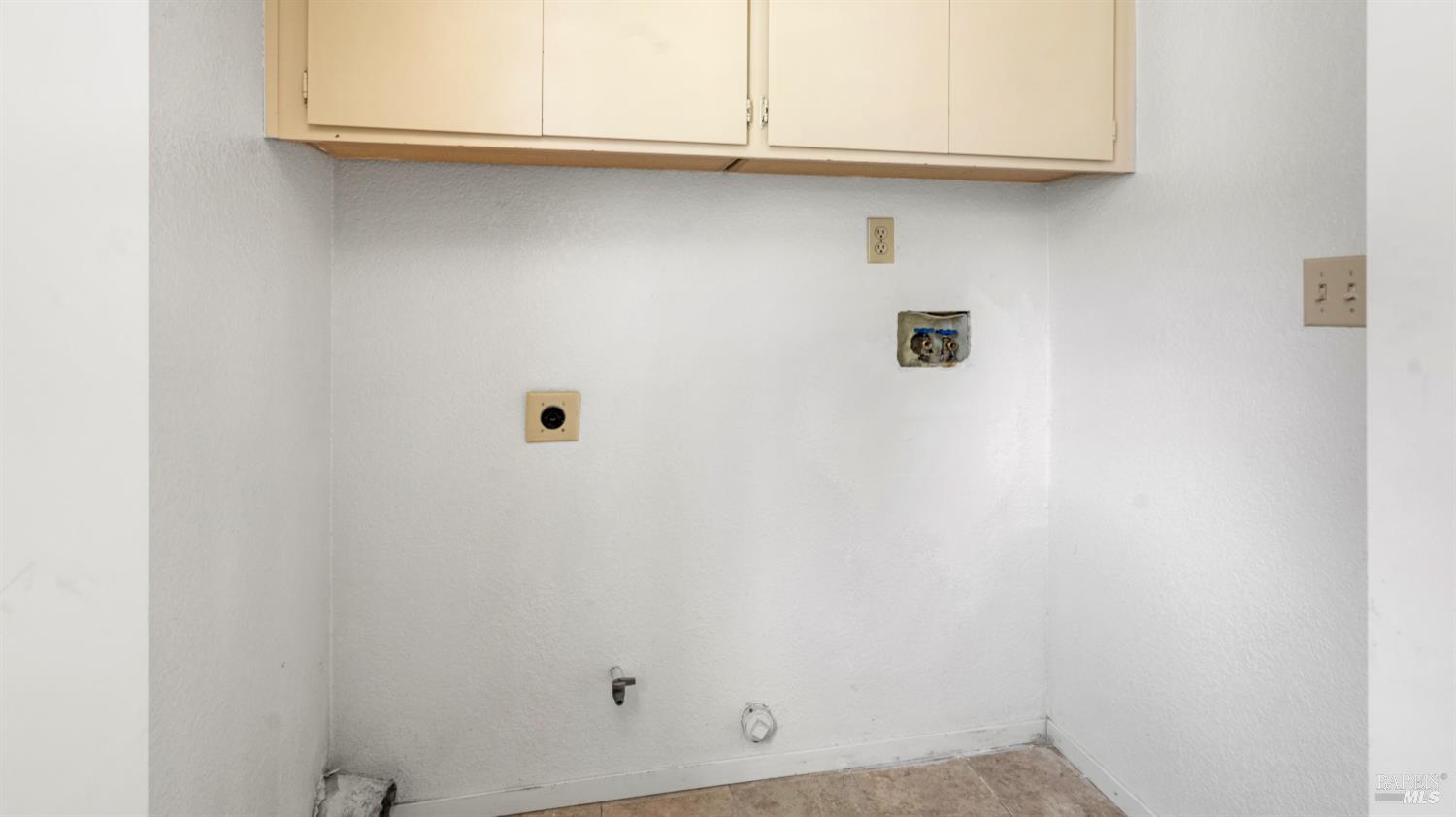 Detail Gallery Image 19 of 39 For 231 Park Ln, Vacaville,  CA 95687 - 3 Beds | 2/1 Baths