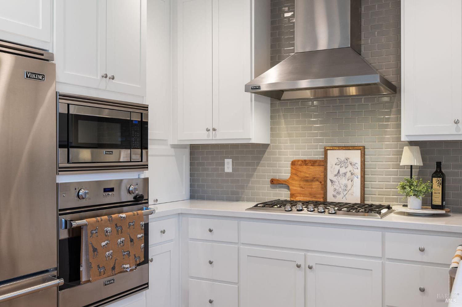 Detail Gallery Image 18 of 63 For 56 Wine Press Way, Napa,  CA 94558 - 4 Beds | 3/1 Baths