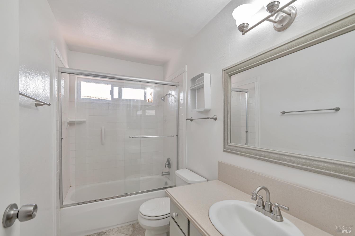 Detail Gallery Image 23 of 30 For 5016 Country Club Dr, Rohnert Park,  CA 94928 - 2 Beds | 1/1 Baths