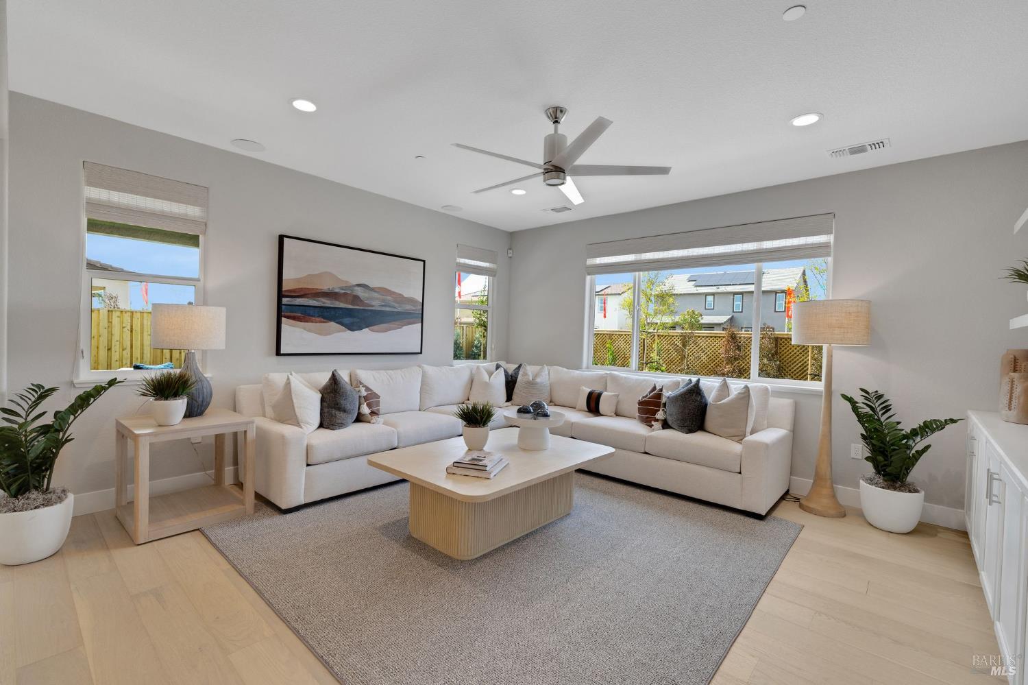 Detail Gallery Image 5 of 47 For 732 Temescal St, Oakley,  CA 94561 - 4 Beds | 3/1 Baths