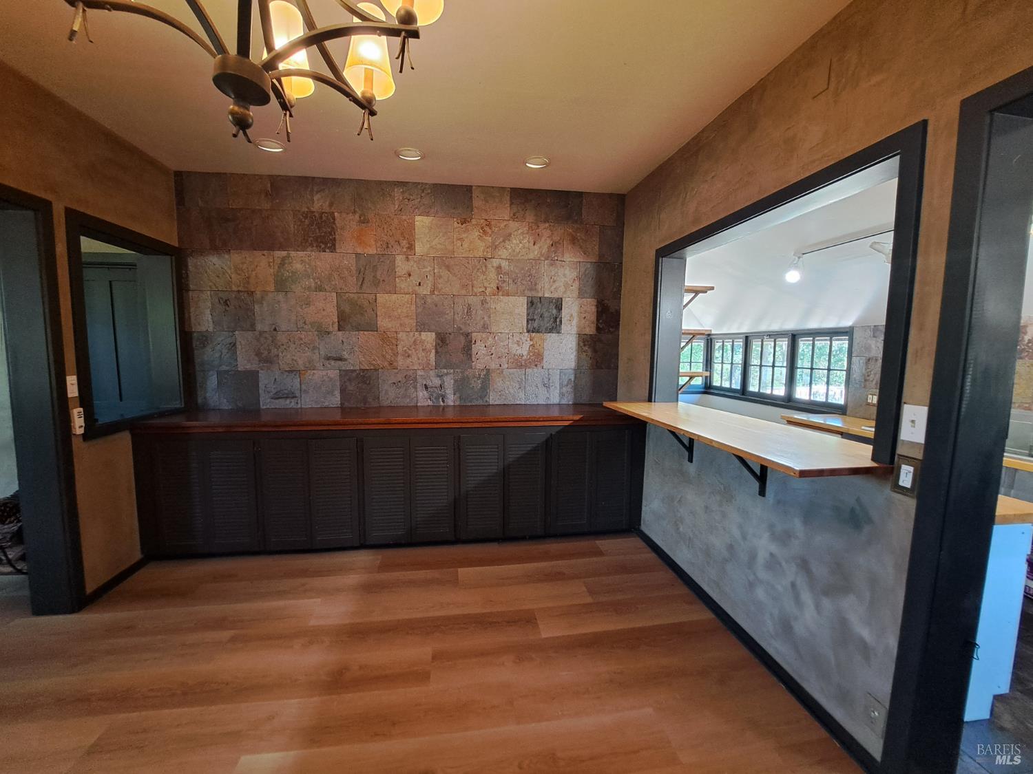 Detail Gallery Image 18 of 41 For 1705 Wooden Valley Rd, Napa,  CA 94558 - 1 Beds | 1 Baths