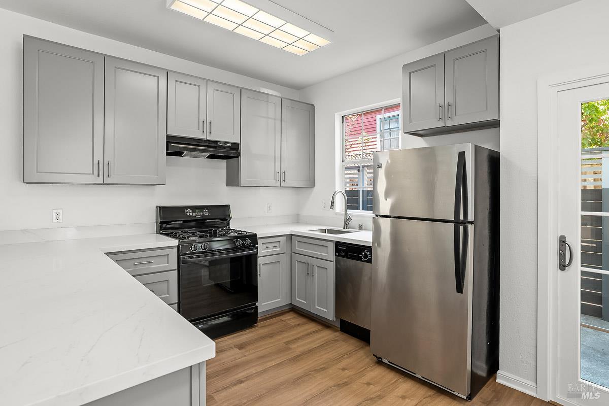 Detail Gallery Image 17 of 37 For 523 B St, San Rafael,  CA 94901 - – Beds | – Baths
