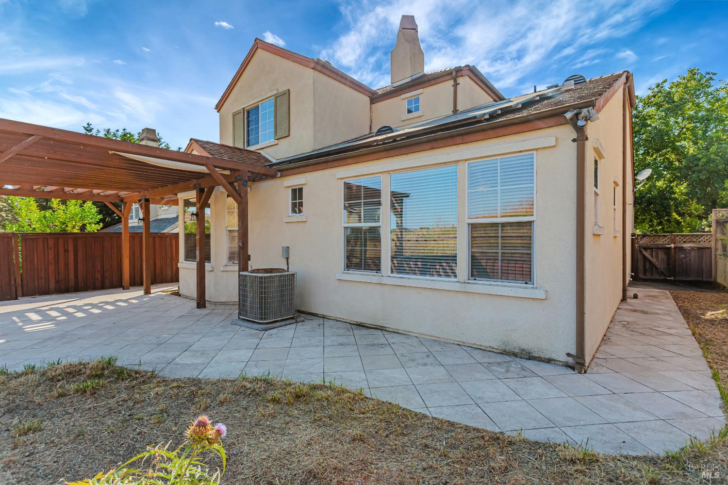 Detail Gallery Image 24 of 26 For 5124 Carisbrooke Ln, Vallejo,  CA 94591 - 3 Beds | 3 Baths