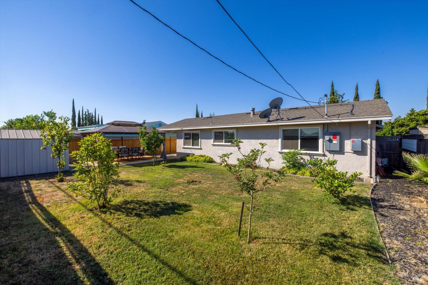 Detail Gallery Image 29 of 33 For 178 Mckinley Cir, Vacaville,  CA 95687 - 2 Beds | 2 Baths