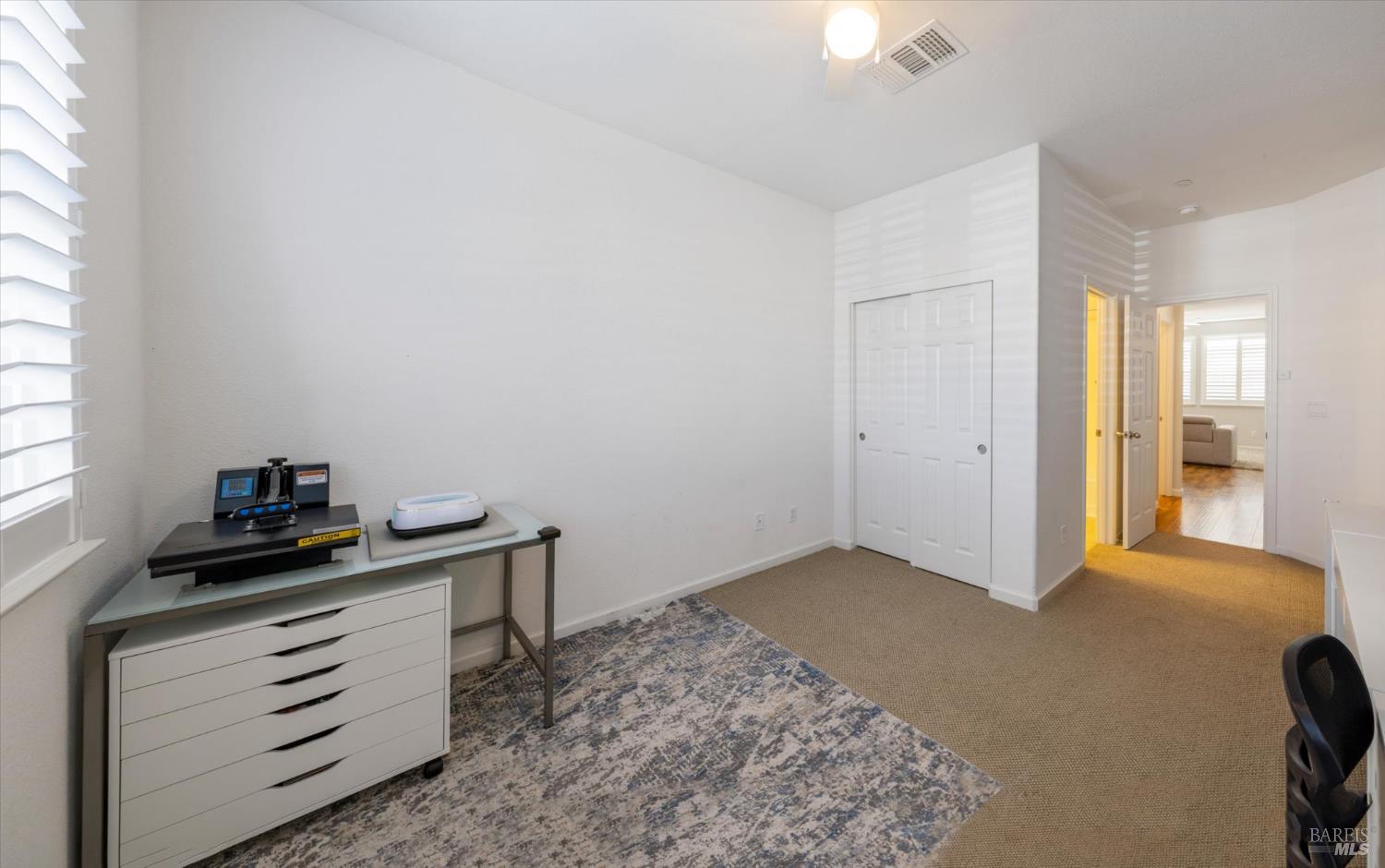 Detail Gallery Image 17 of 63 For 5294 Gramercy Cir, Fairfield,  CA 94533 - 5 Beds | 3/1 Baths