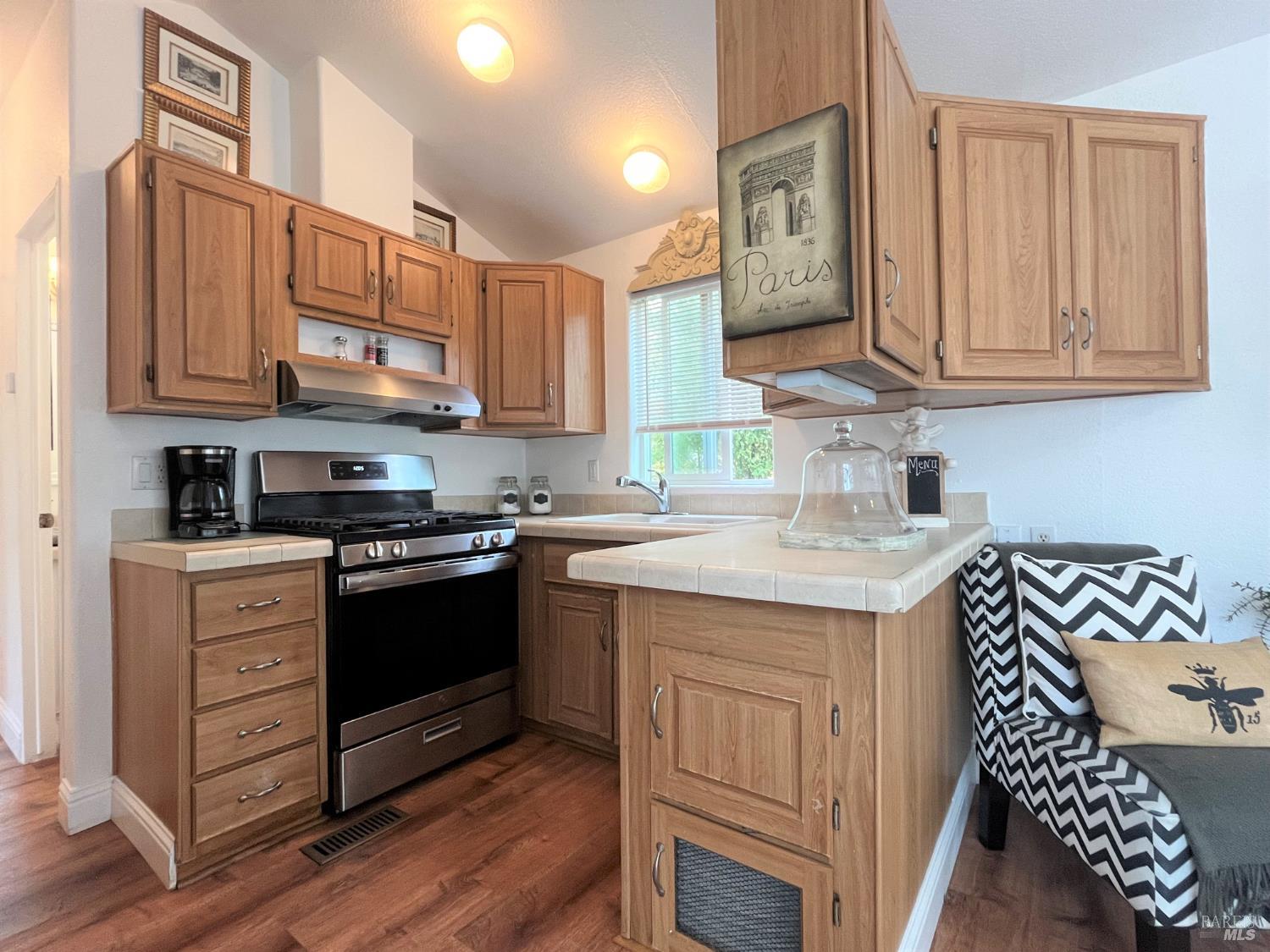 Detail Gallery Image 3 of 15 For 22900 Sylvan Way 6, Monte Rio,  CA 95462 - 1 Beds | 1 Baths