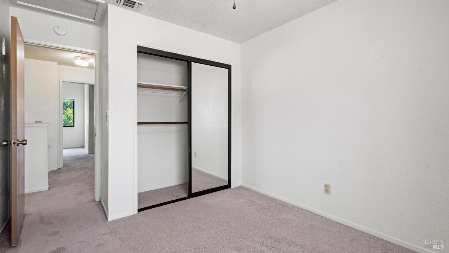 Detail Gallery Image 27 of 39 For 231 Park Ln, Vacaville,  CA 95687 - 3 Beds | 2/1 Baths