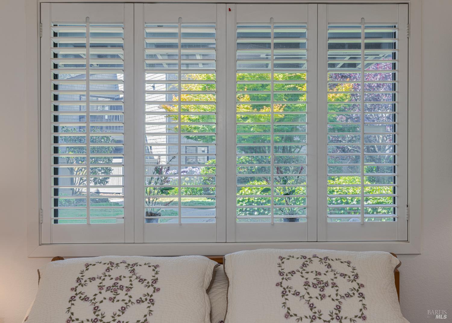 Detail Gallery Image 12 of 34 For 62 Cypress Pl, Sausalito,  CA 94965 - 2 Beds | 2 Baths