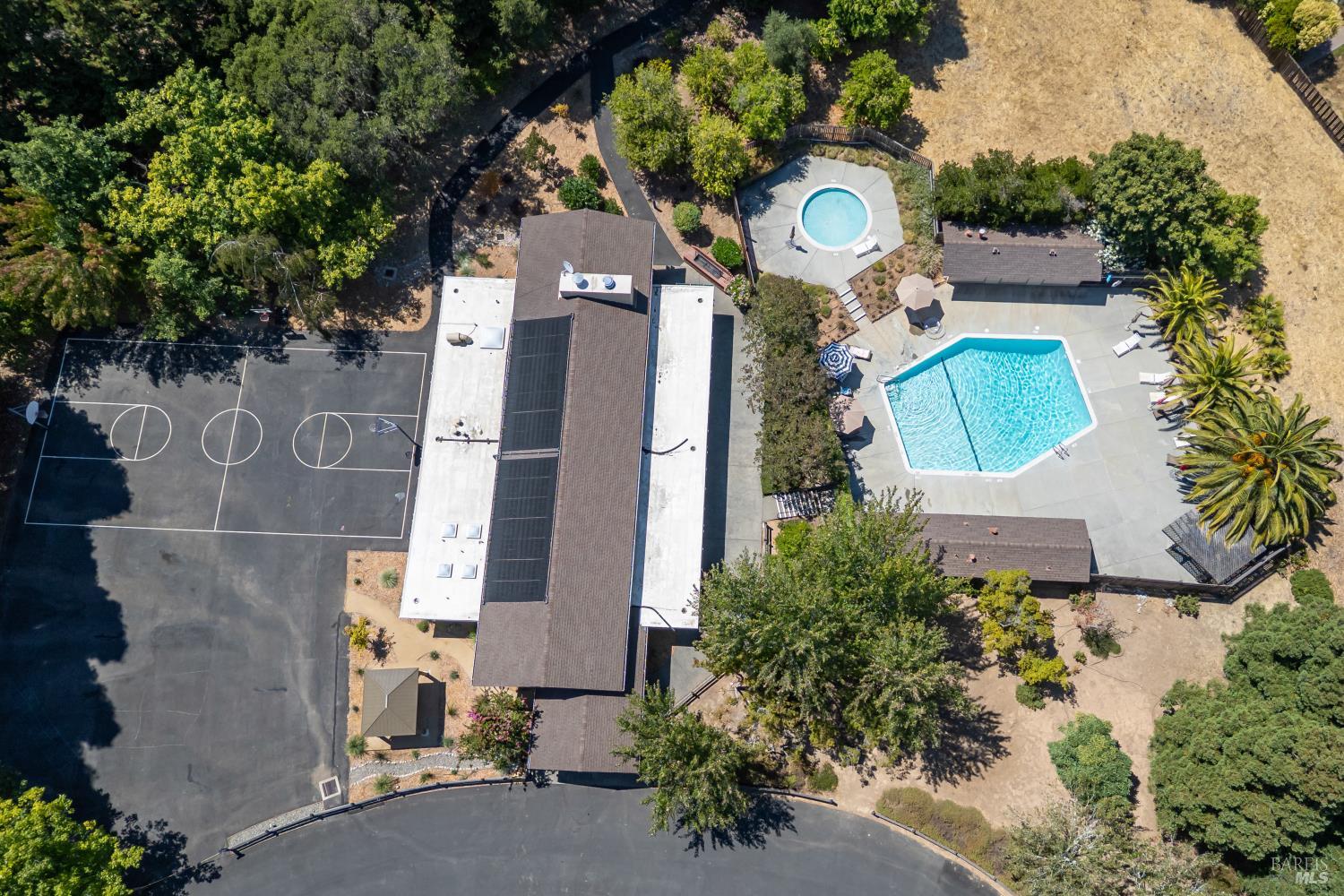Detail Gallery Image 23 of 25 For 50 Palomino Cir, Novato,  CA 94947 - 3 Beds | 2/1 Baths