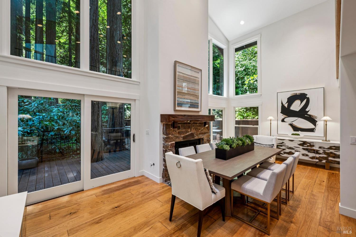 Detail Gallery Image 5 of 30 For 70 Westwood Dr, Kentfield,  CA 94904 - 5 Beds | 4/1 Baths
