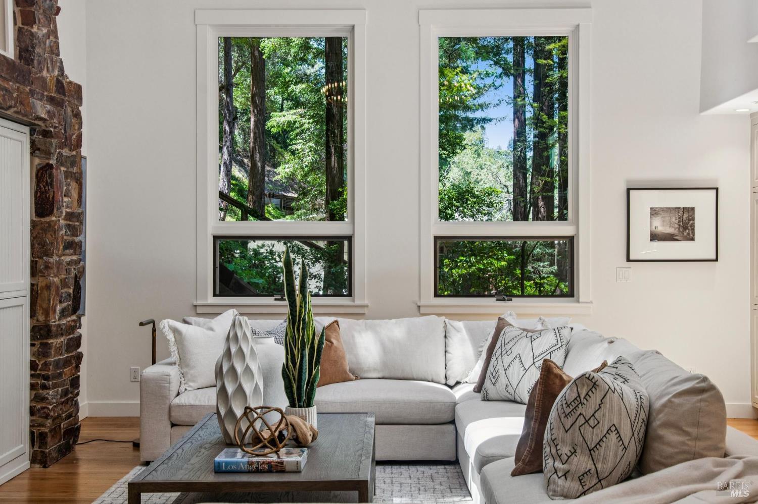 Detail Gallery Image 14 of 30 For 70 Westwood Dr, Kentfield,  CA 94904 - 5 Beds | 4/1 Baths