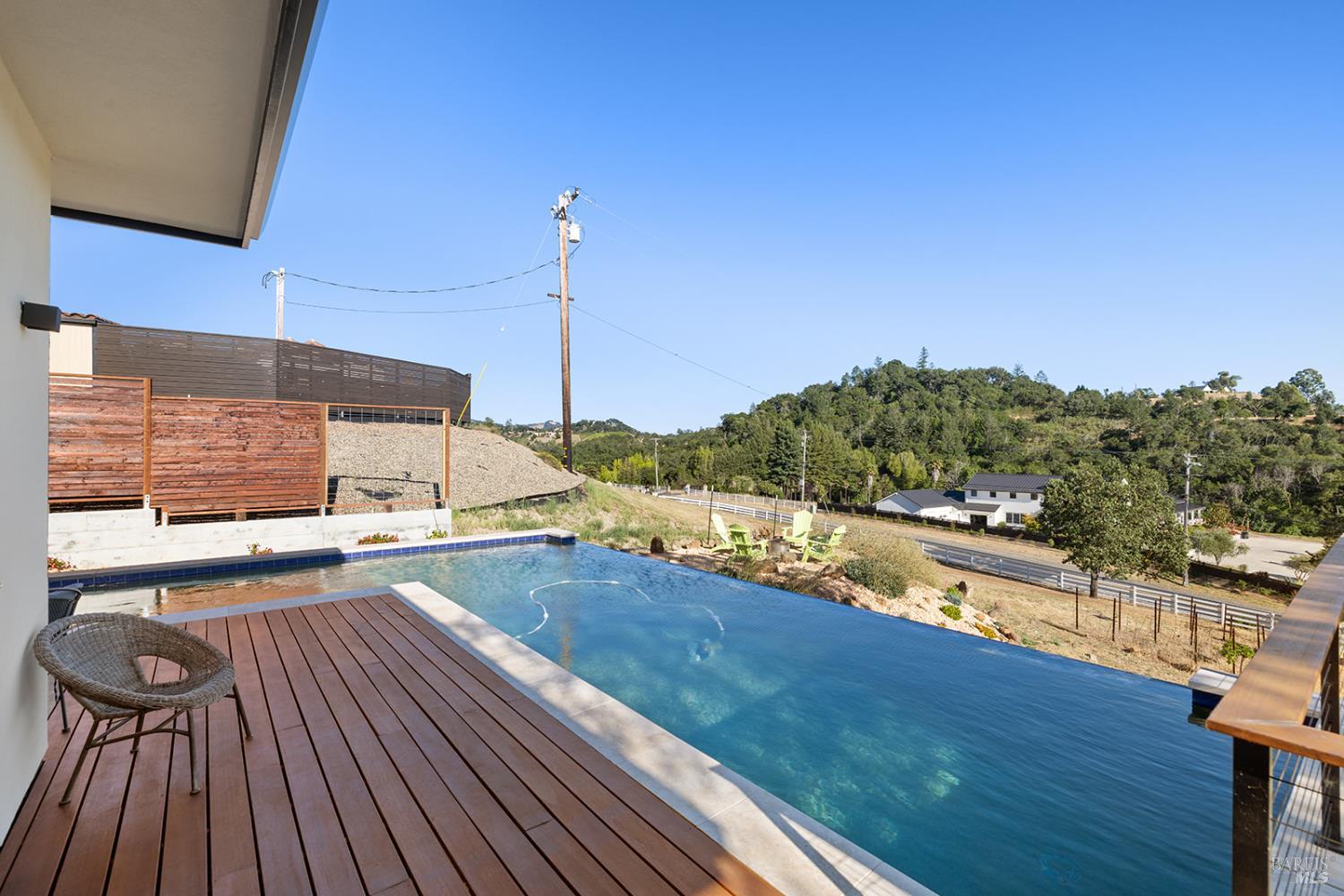 Detail Gallery Image 67 of 93 For 5044 Linda Ln, Santa Rosa,  CA 95404 - 3 Beds | 3/1 Baths
