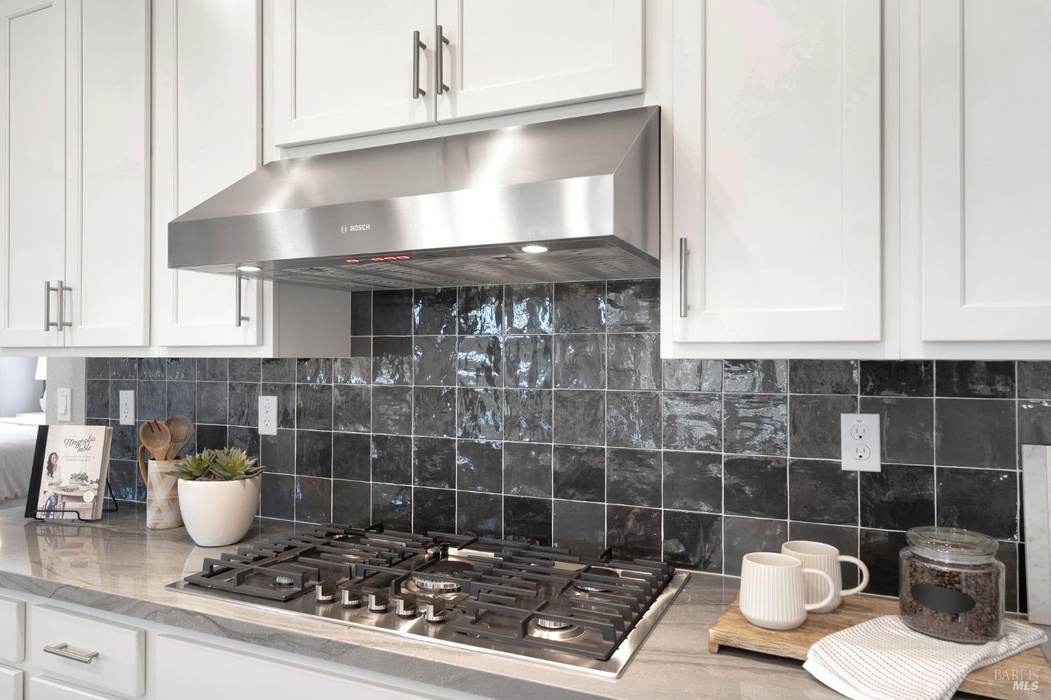 Detail Gallery Image 9 of 47 For 732 Temescal St, Oakley,  CA 94561 - 4 Beds | 3/1 Baths