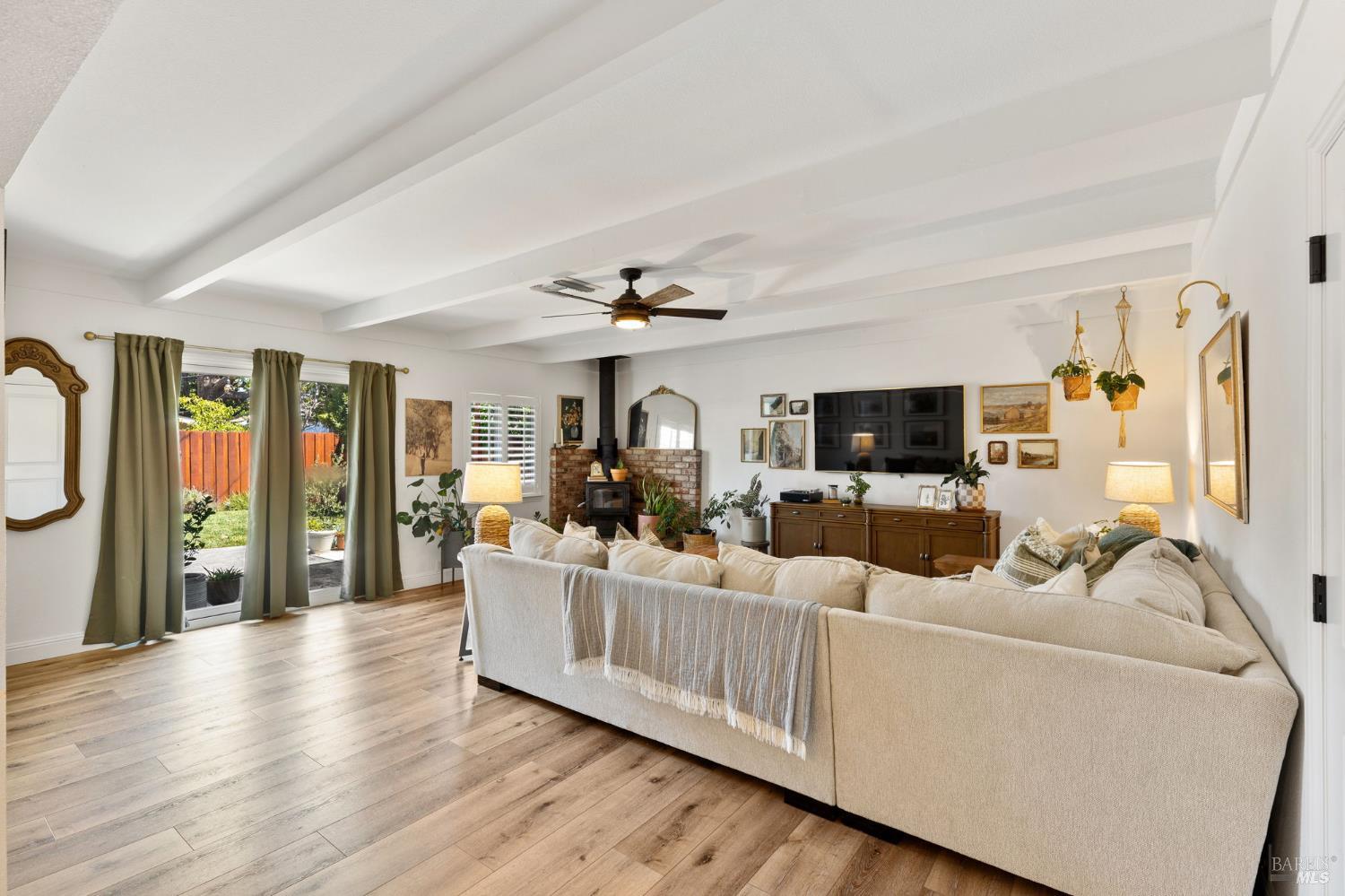 Detail Gallery Image 13 of 30 For 243 Cedar St, Vacaville,  CA 95688 - 4 Beds | 2 Baths