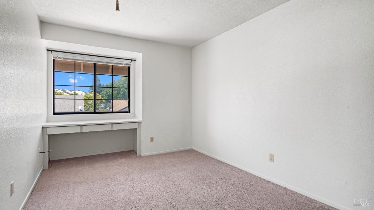 Detail Gallery Image 28 of 39 For 231 Park Ln, Vacaville,  CA 95687 - 3 Beds | 2/1 Baths