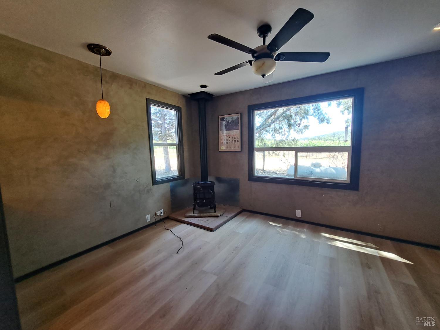 Detail Gallery Image 21 of 41 For 1705 Wooden Valley Rd, Napa,  CA 94558 - 1 Beds | 1 Baths