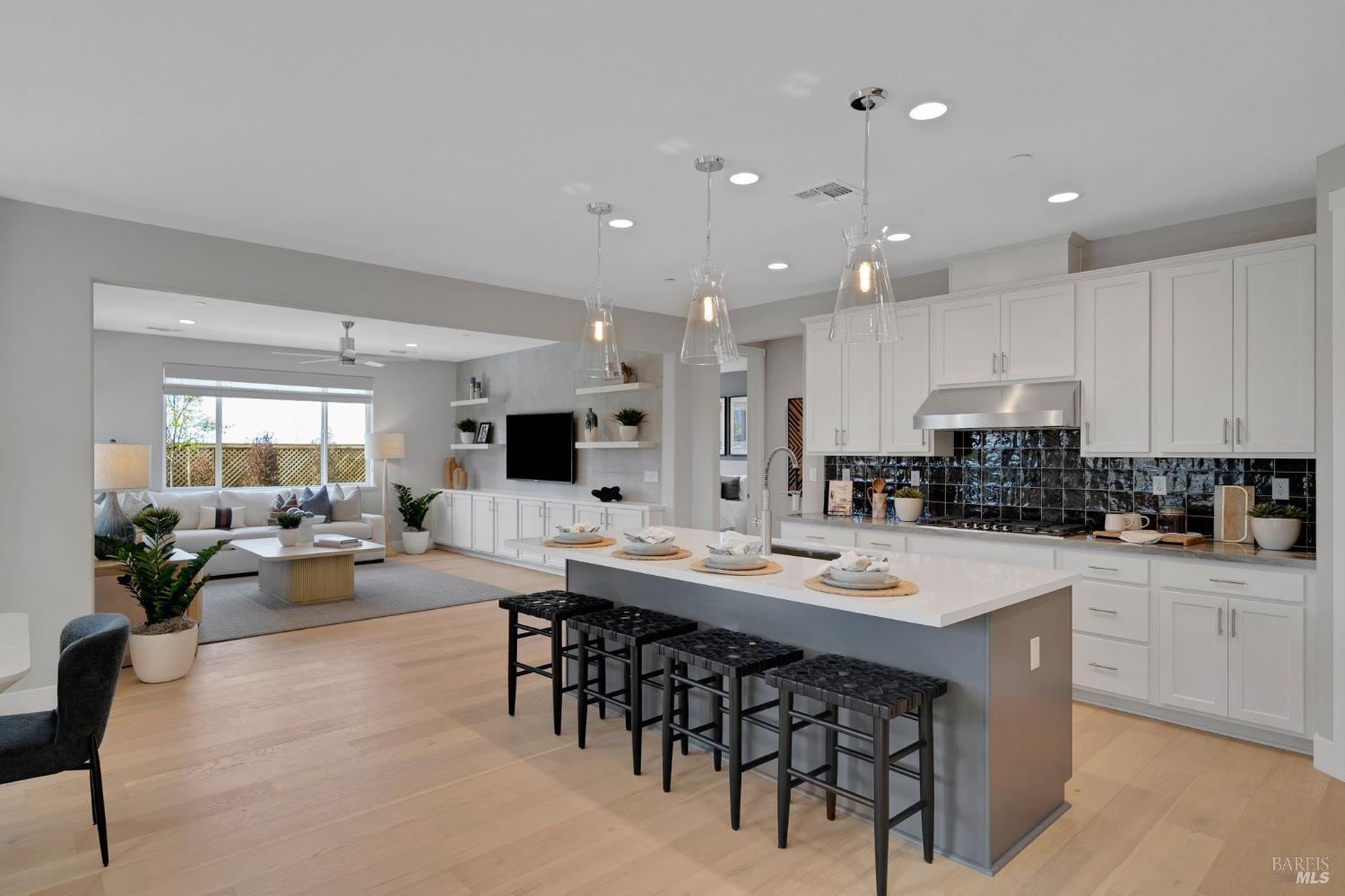 Detail Gallery Image 8 of 47 For 732 Temescal St, Oakley,  CA 94561 - 4 Beds | 3/1 Baths