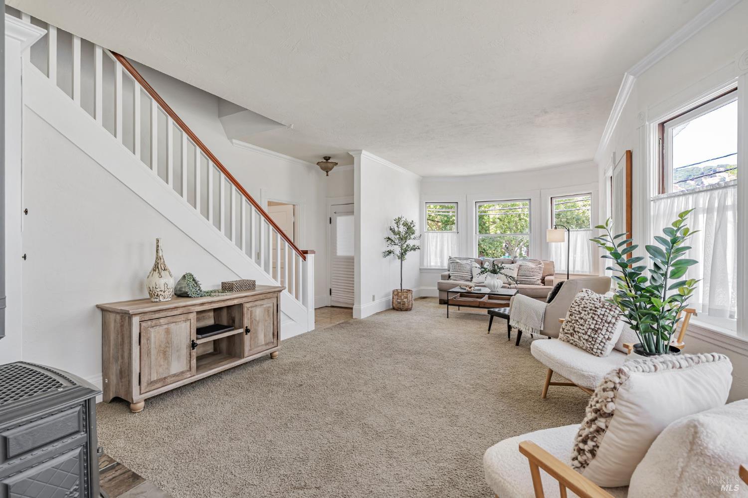 Detail Gallery Image 10 of 48 For 29 Frances St, San Rafael,  CA 94901 - – Beds | – Baths