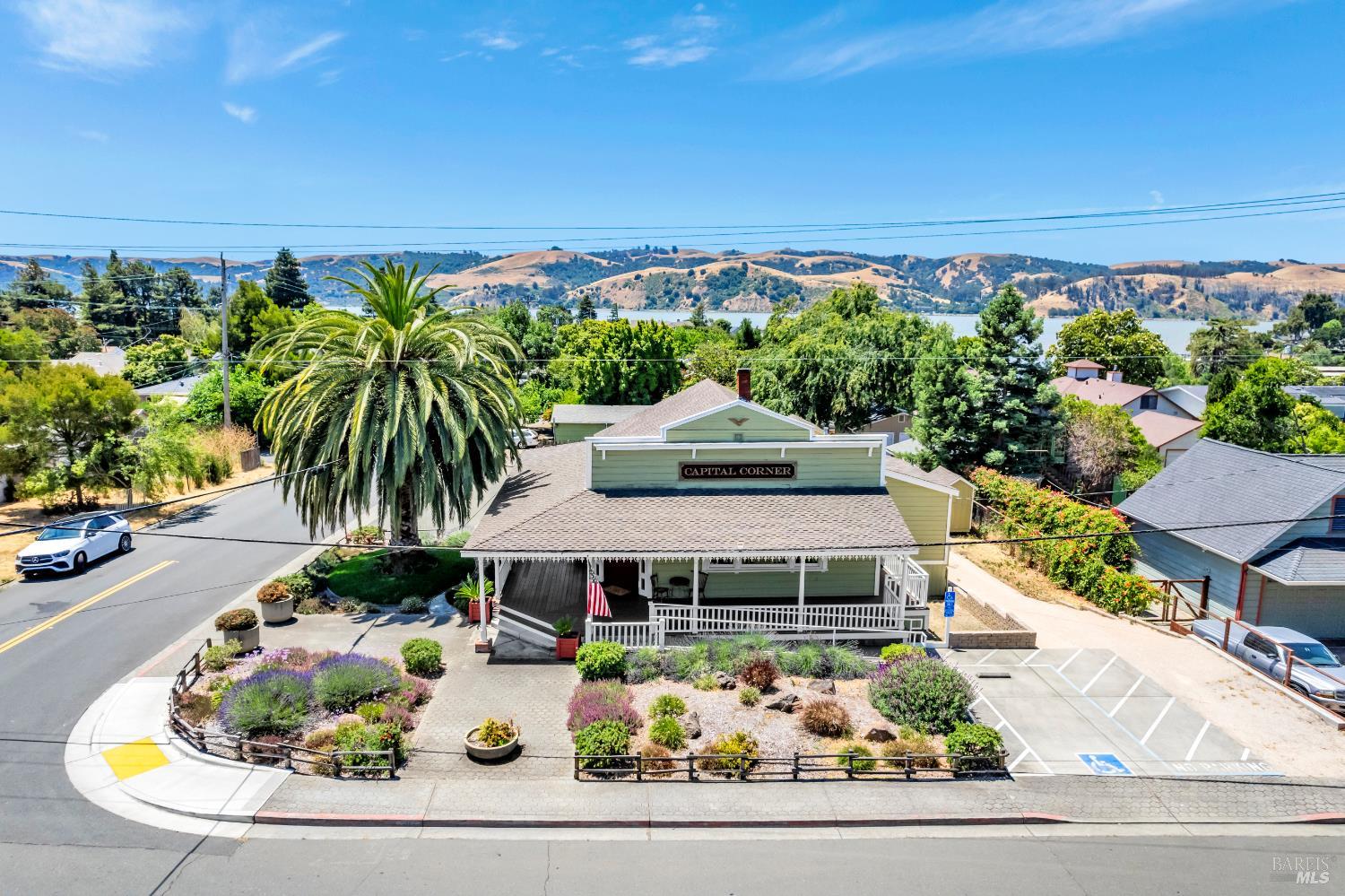 Detail Gallery Image 55 of 71 For 602 W K St, Benicia,  CA 94510 - – Beds | – Baths