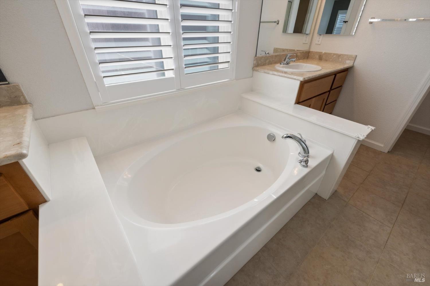 Detail Gallery Image 36 of 63 For 5294 Gramercy Cir, Fairfield,  CA 94533 - 5 Beds | 3/1 Baths